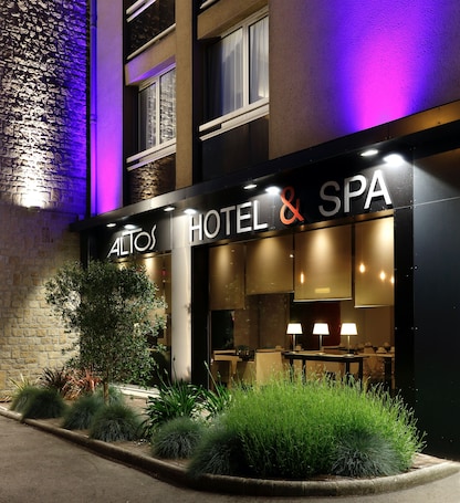 Fachada de la propiedad. Altos Hôtel & Spa