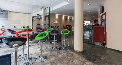 Slina Hotel
