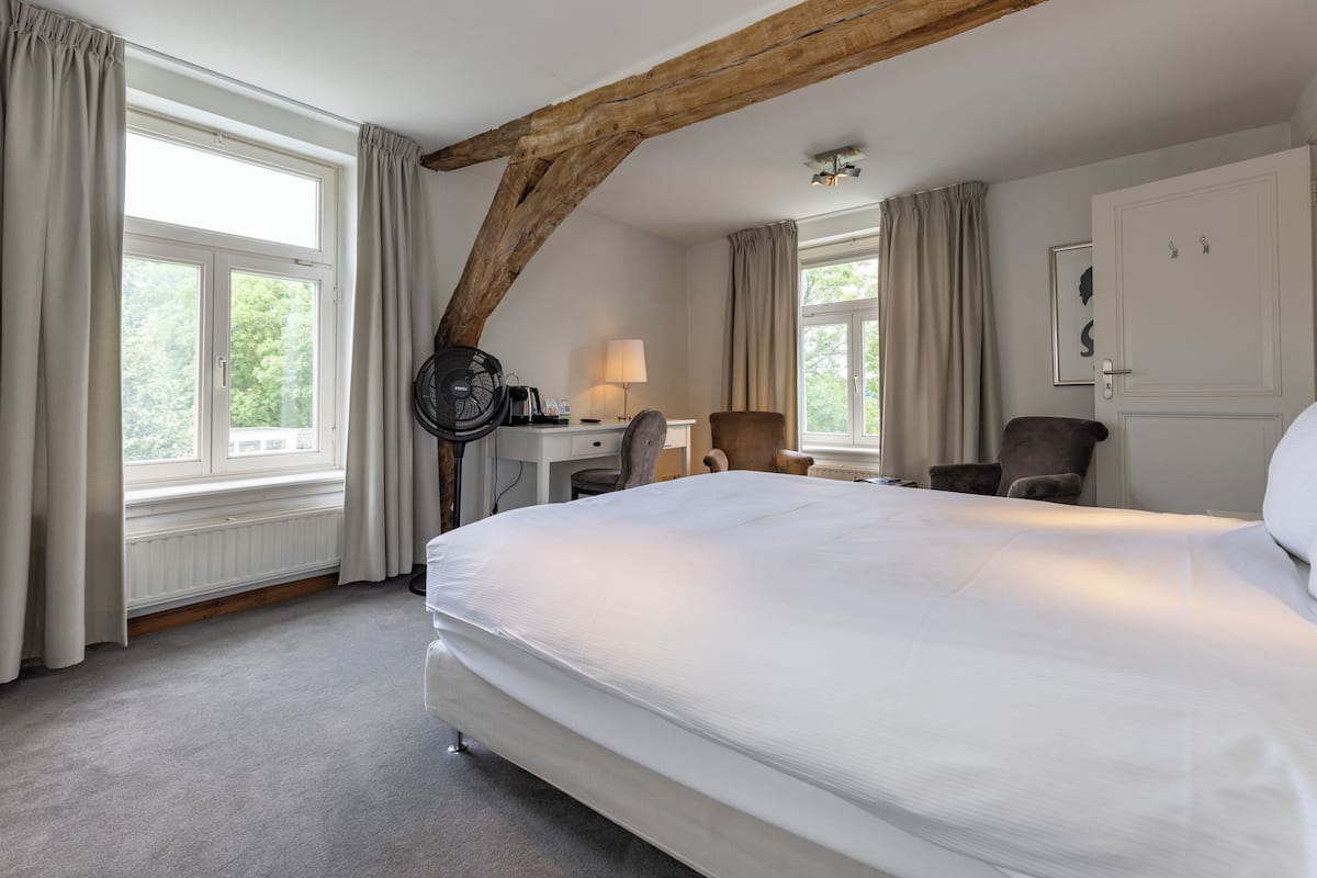 Kasteel Suite | 1 Schlafzimmer, Zimmersafe, Schreibtisch, Verdunkelungsvorhänge