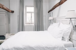 Castle Room | Vista desde la habitación