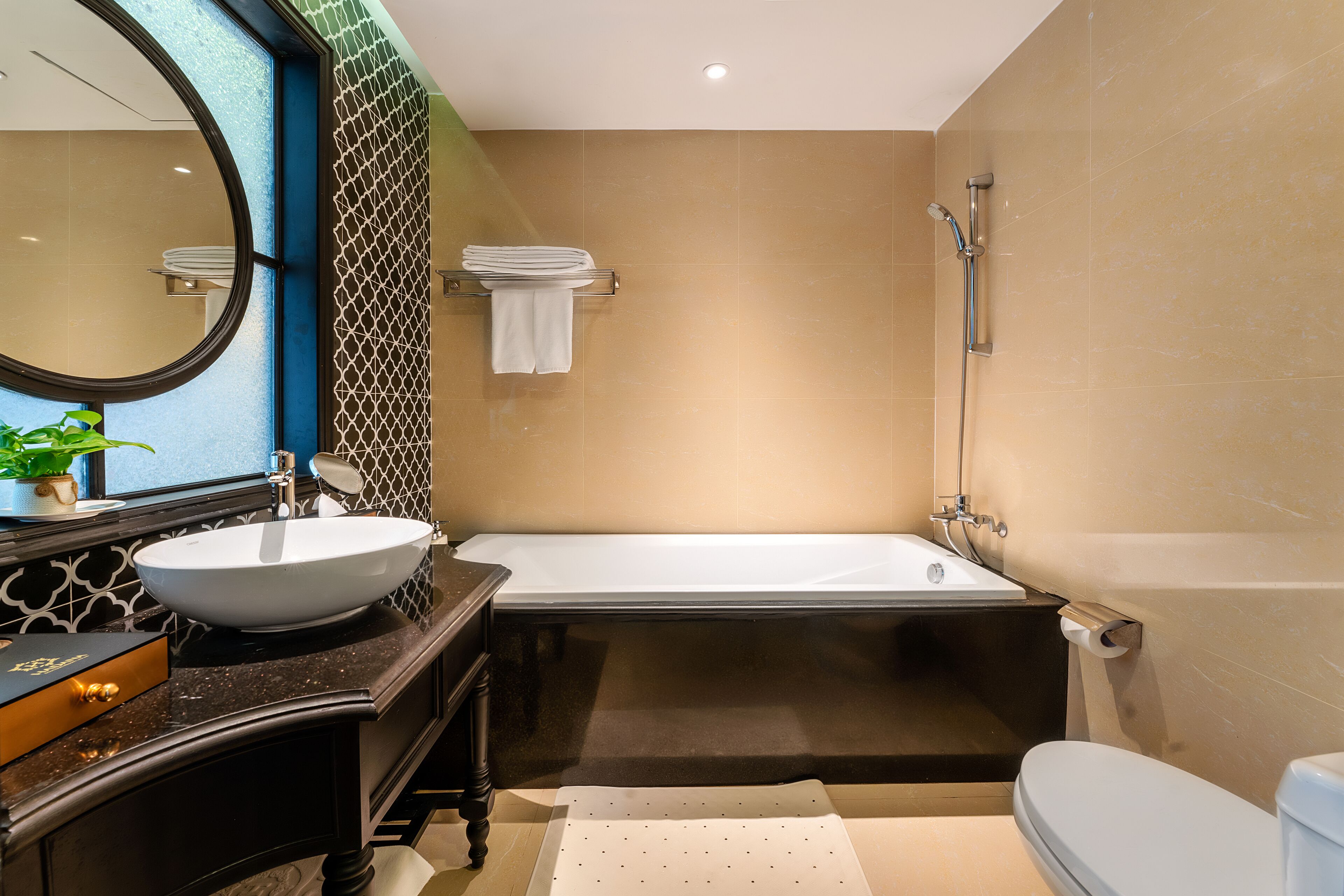 executive family room, connecting rooms | bathroom | eco-friendly toiletries, hair dryer, bathrobes, slippers