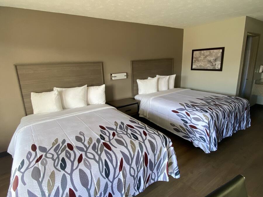 Desk, blackout drapes, iron/ironing board, free WiFi