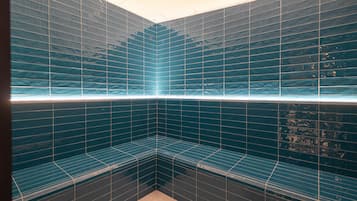 Sauna, steam room, hot springs/mineral springs, Thai massages, massages