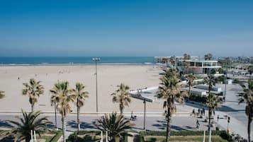 Beach/ocean view