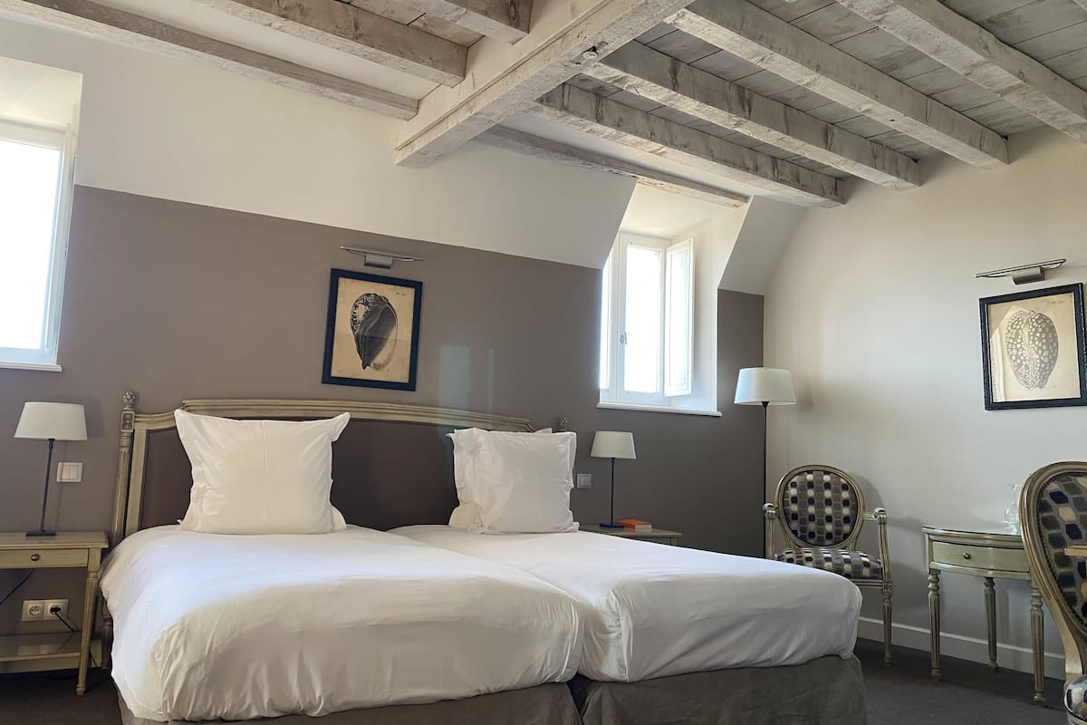 Suite | 1 habitación, minibar, caja de seguridad en la habitación y escritorio
