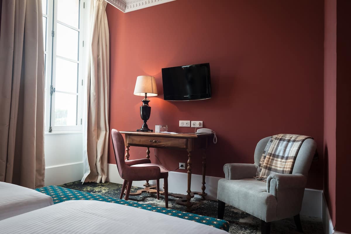1 kamar tidur, tirai kedap cahaya, Wi-Fi gratis, dan seprai linen