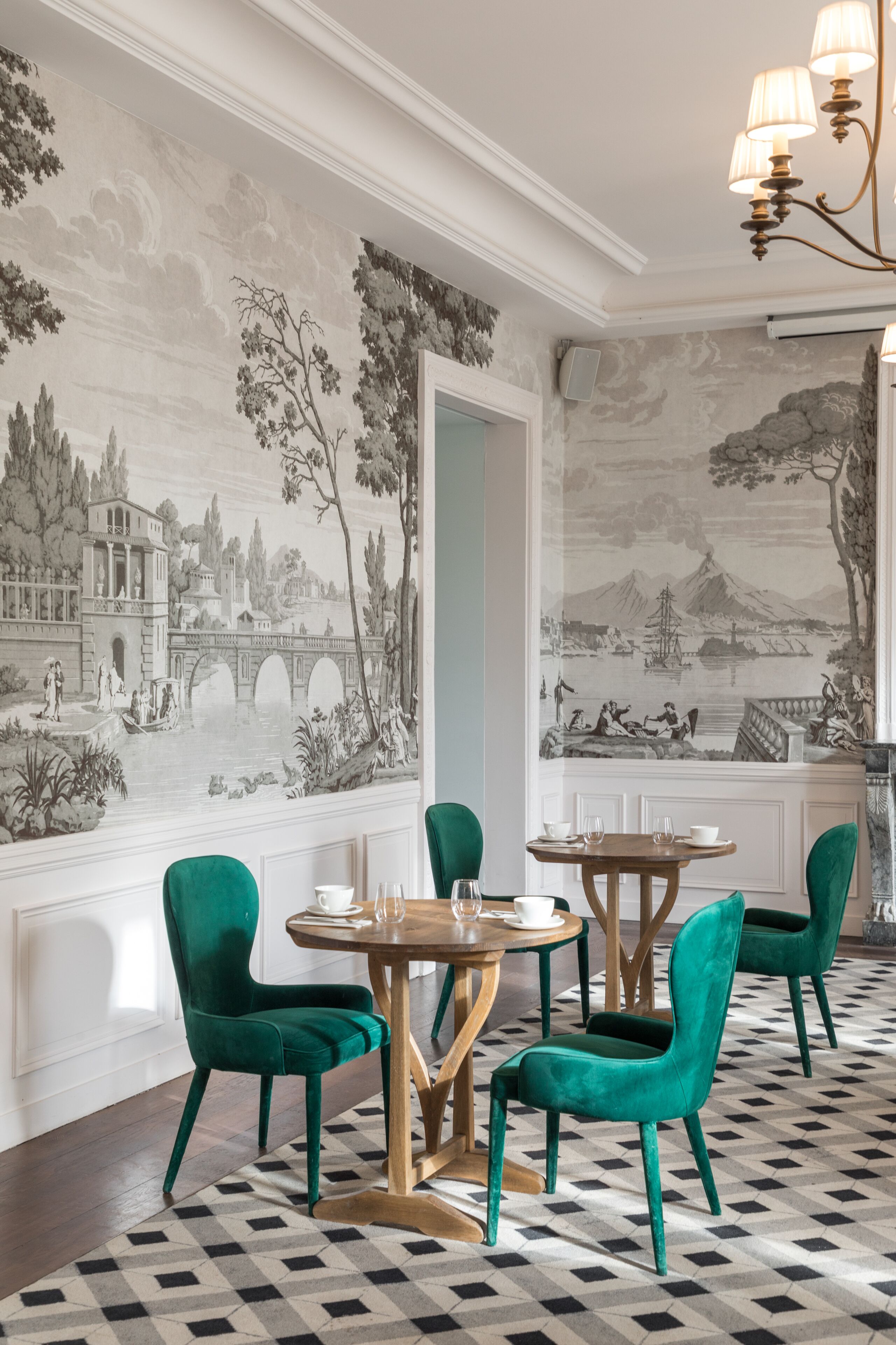 daily buffet breakfast (eur 18 per person)