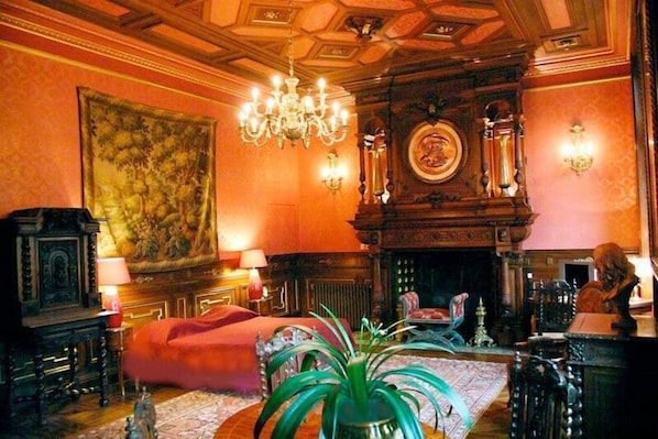 Suite, Park View