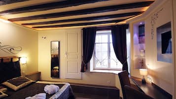 Comfort-Doppel- oder -Zweibettzimmer, Parkblick | Individuell dekoriert, individuell eingerichtet, schallisolierte Zimmer