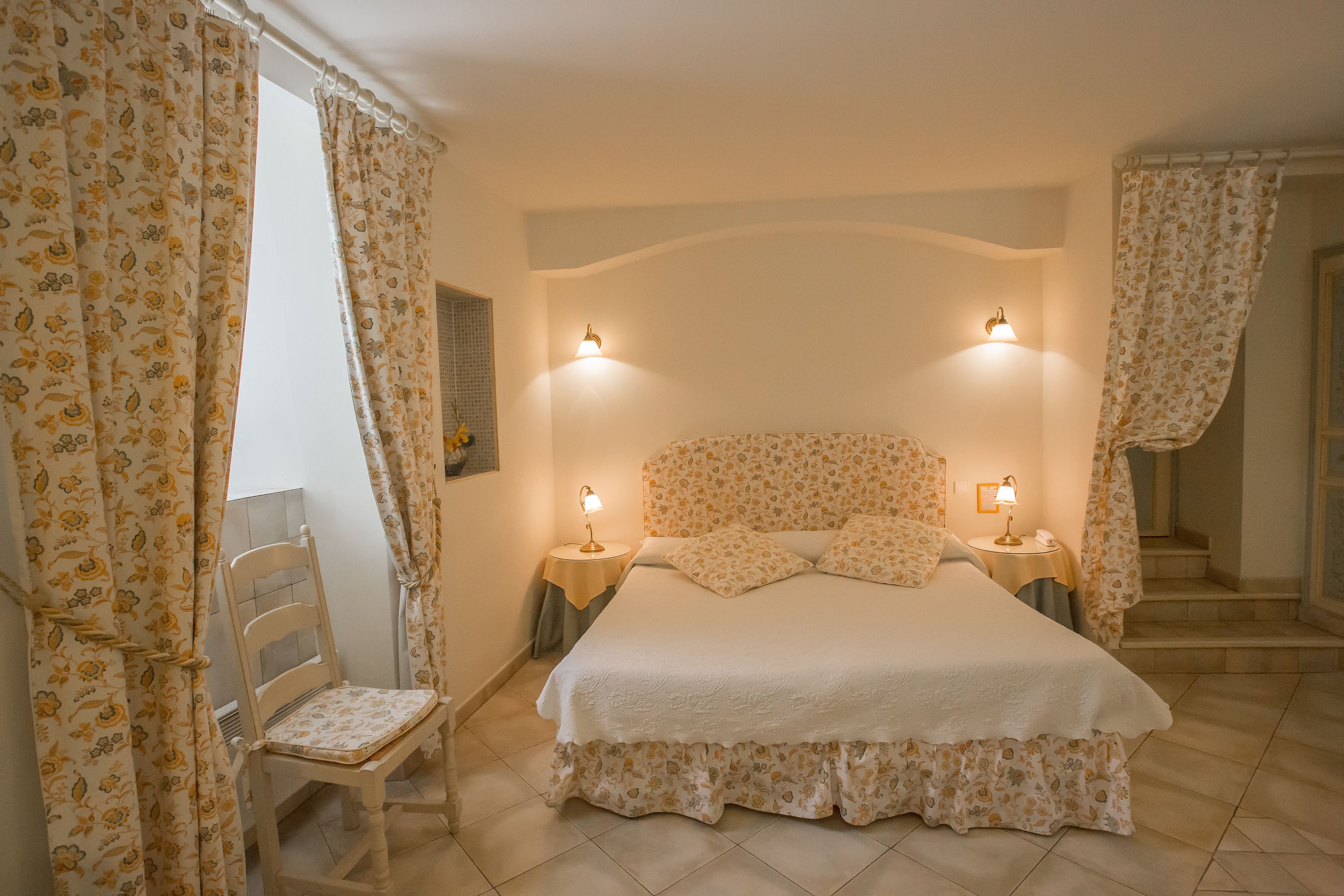 premium double room | 1 bedroom, minibar, desk, soundproofing