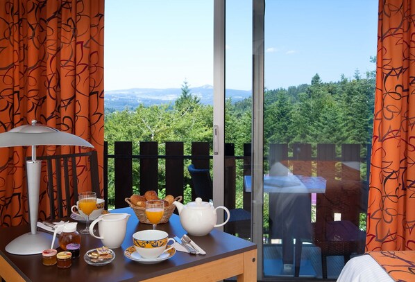 Desayuno (EUR 12.00 por persona) 