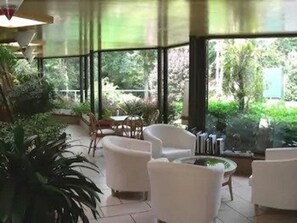 Sala de estar en el lobby