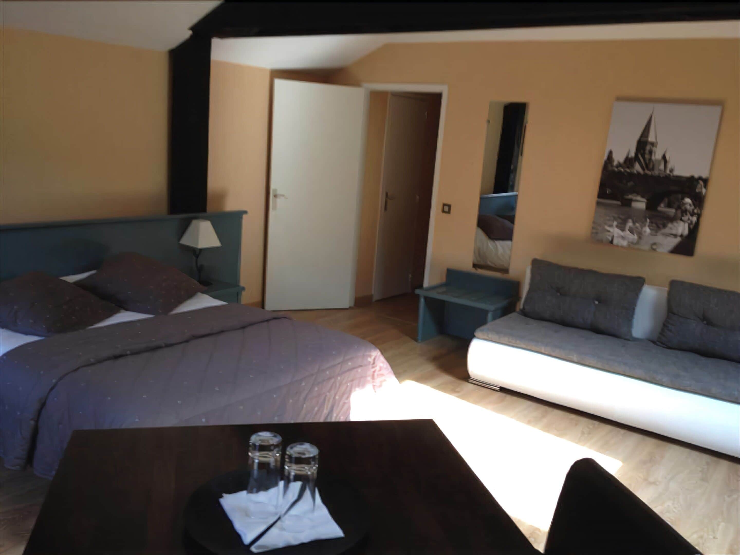 Foto - Hôtel Du Théâtre Centre Historique - Parking Souterrain Public Gratuit