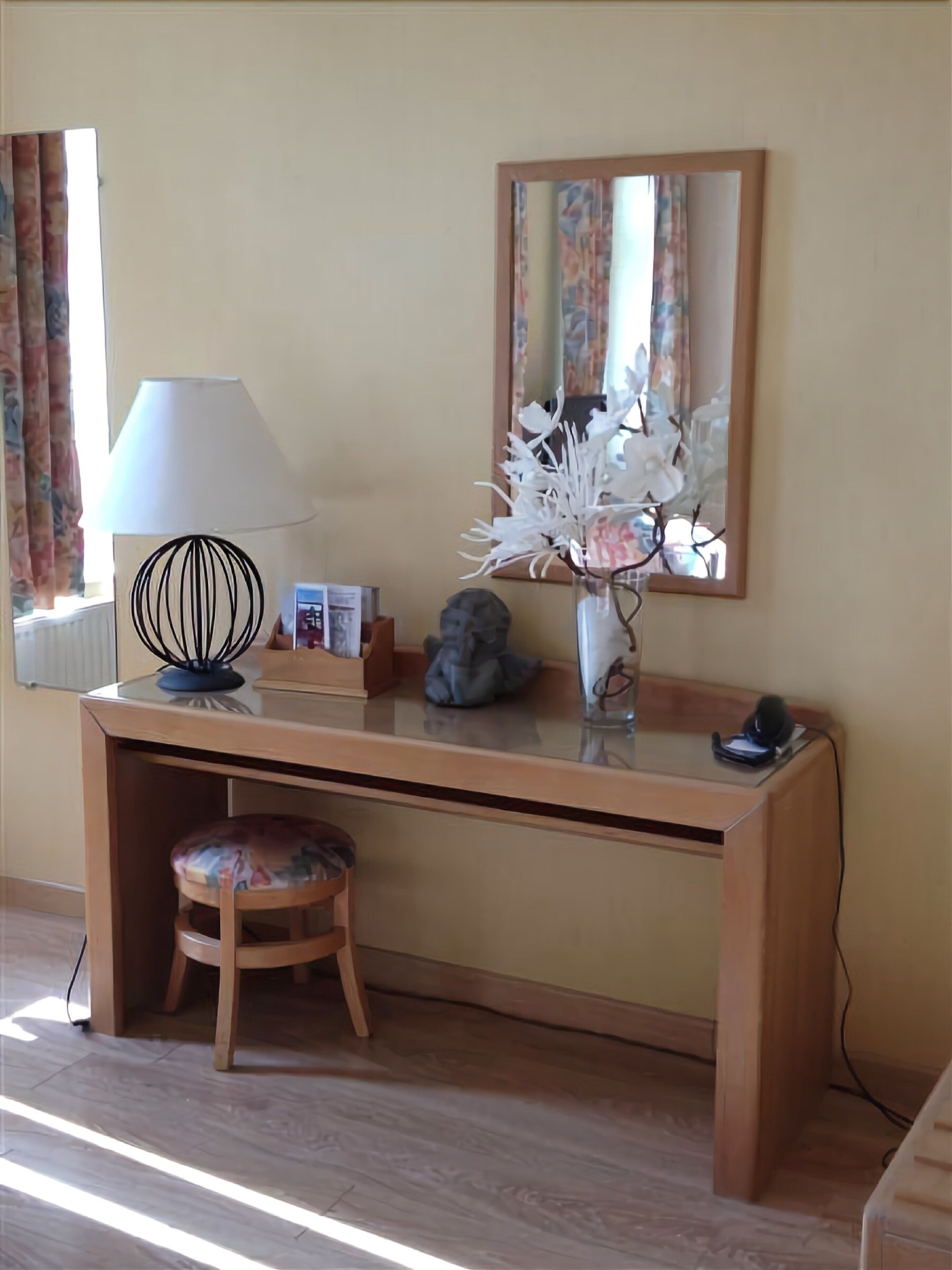 Foto - Hôtel Du Théâtre Centre Historique - Parking Souterrain Public Gratuit