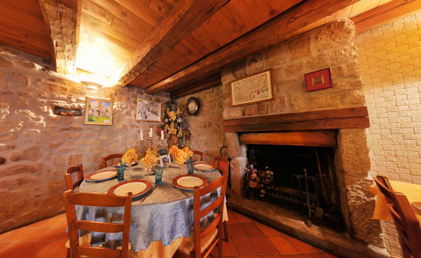 breakfast, lunch, dinner served; french cuisine