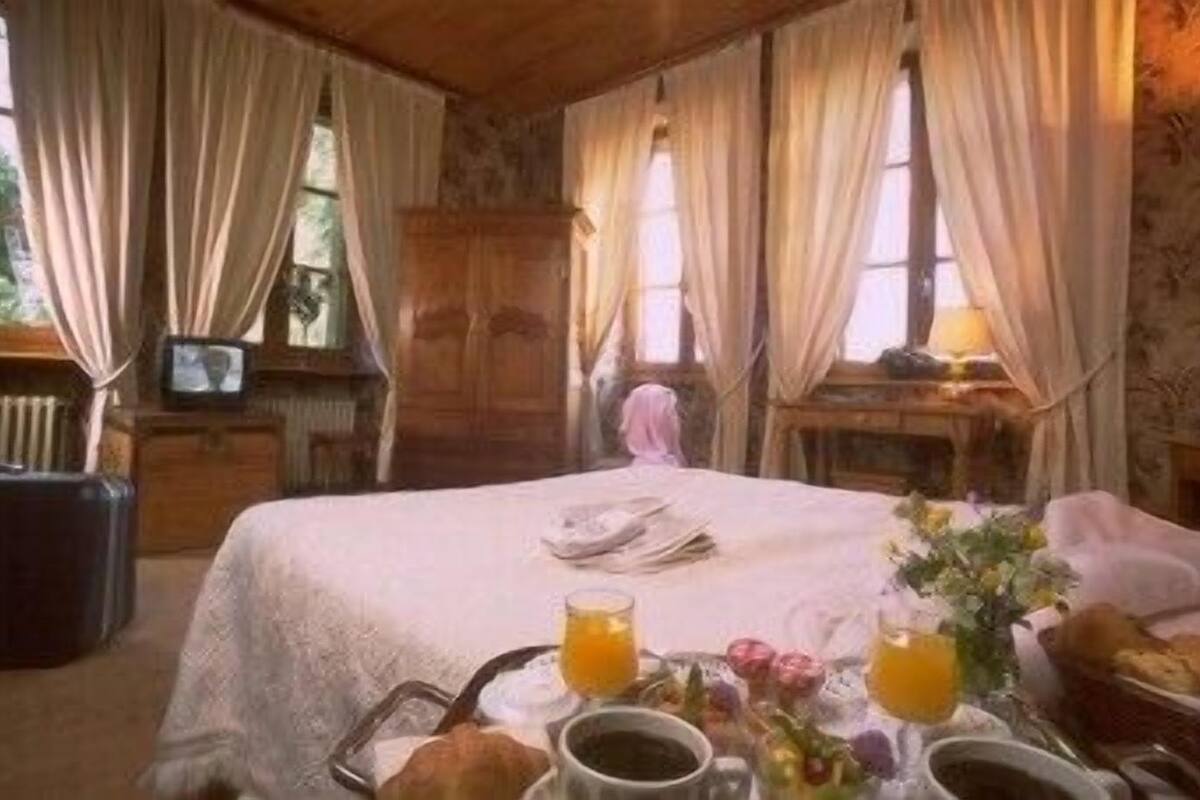 2 habitaciones, ropa de cama de alta calidad y minibar 