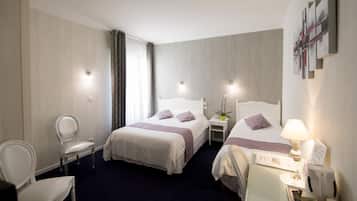 Ropa de cama de alta calidad y minibar