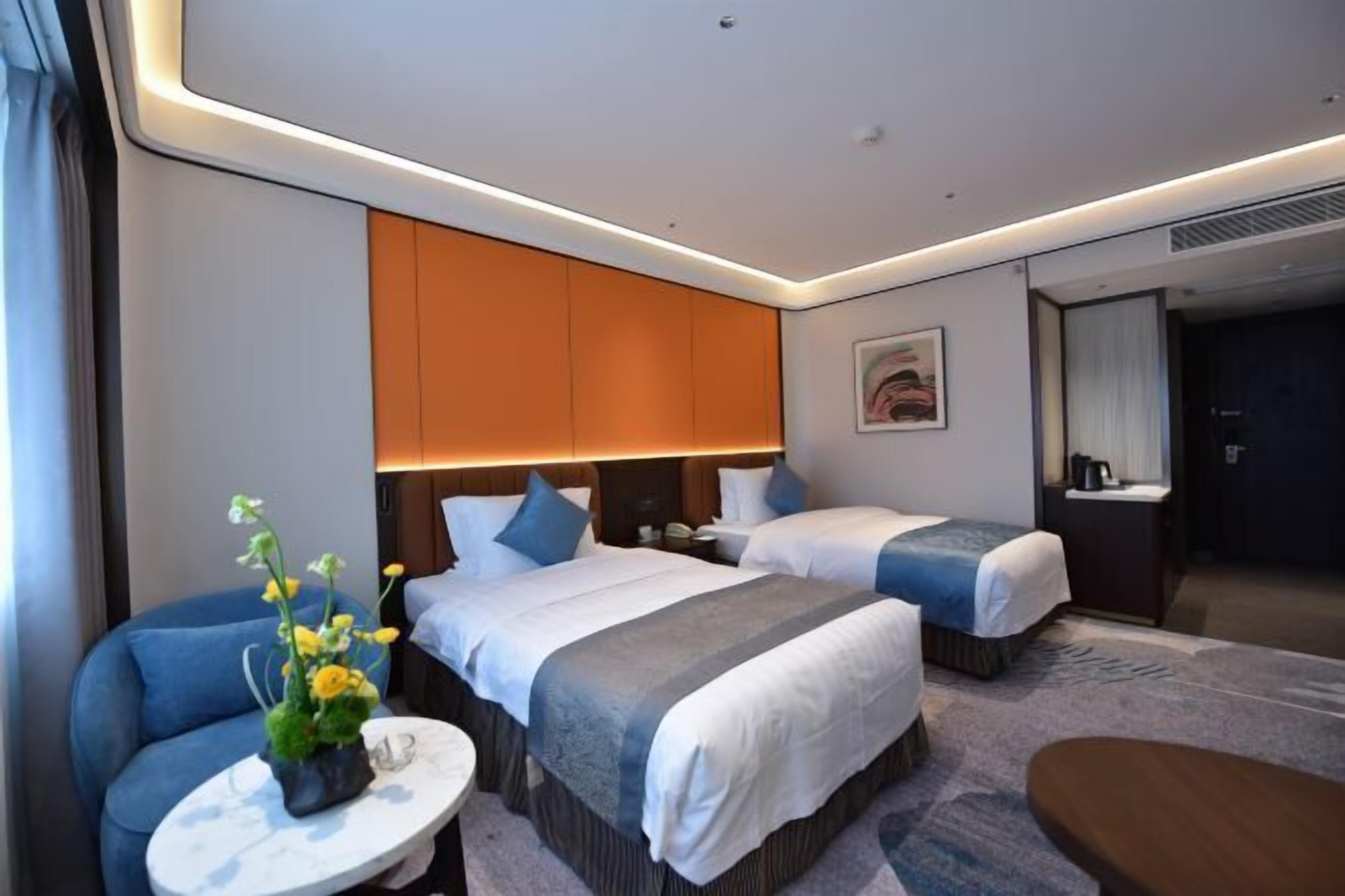 Free WiFi, bed sheets