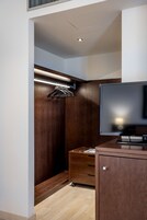 Üç Kişilik Oda | 1 yatak odası, kaliteli yatak takımı, kuştüyü yorgan, minibar 