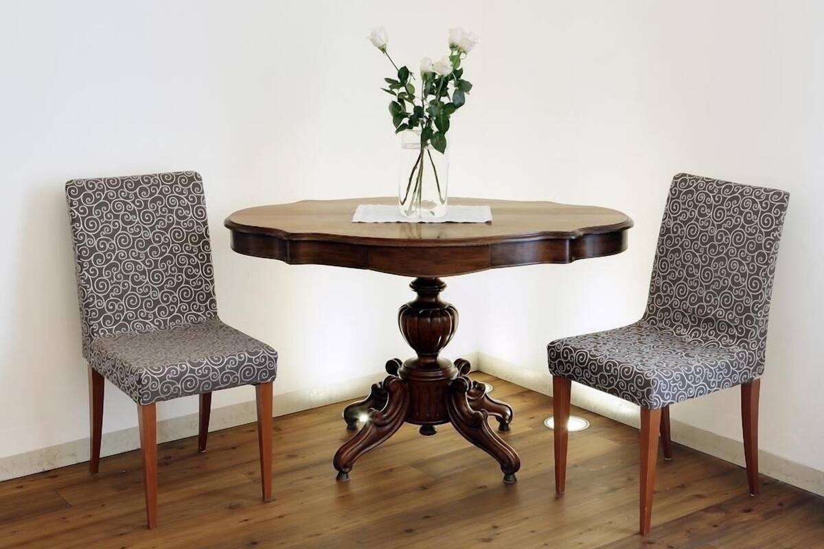 hypo-allergenic bedding, minibar, in-room safe, desk