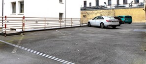 Exterior - Hotel Rossija (Frankfurt)