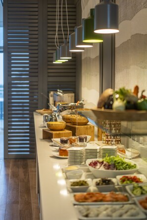 Petit déjeuner buffet