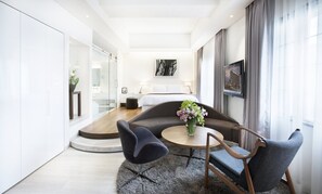 液晶电视、收费电影