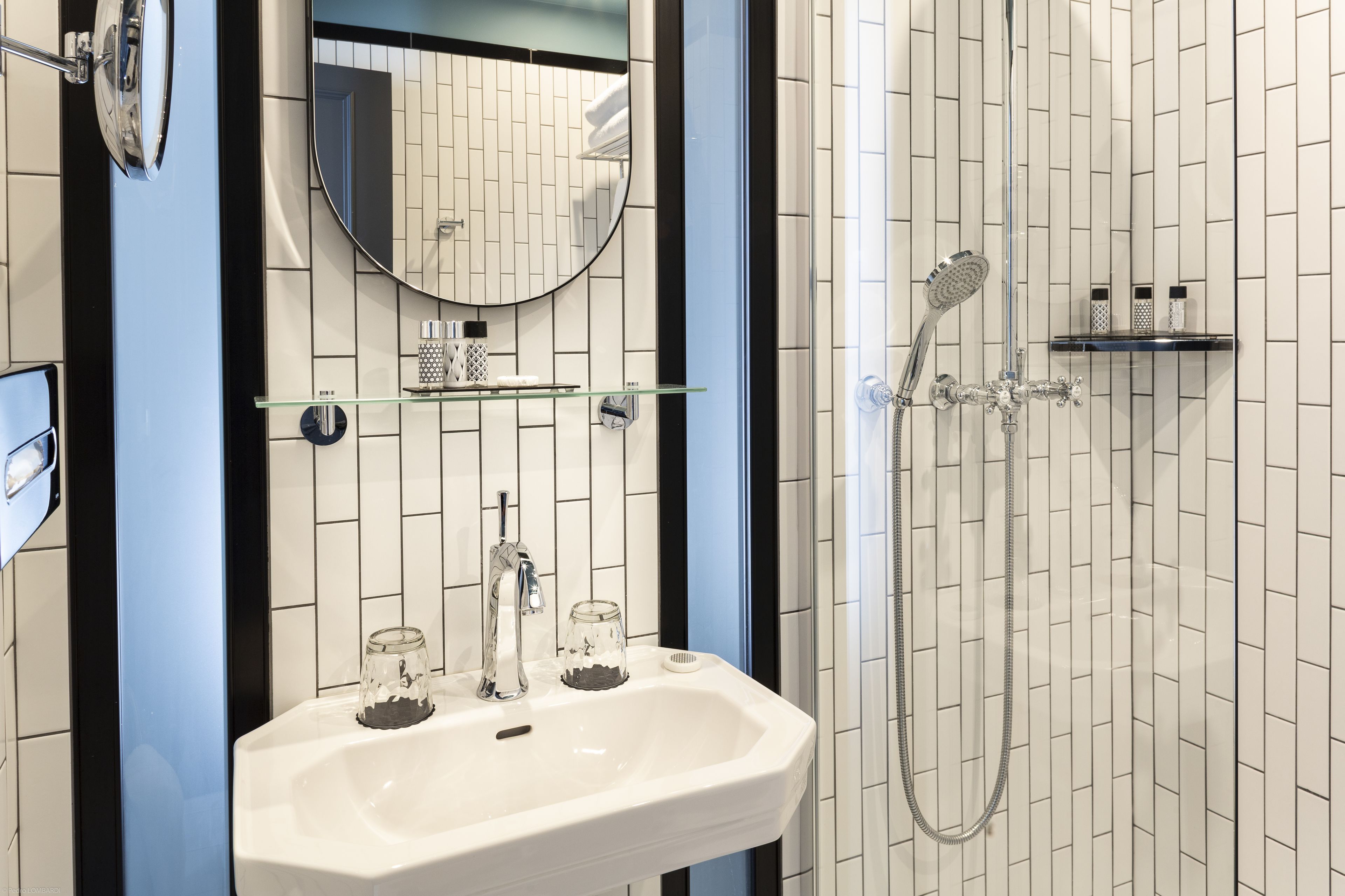 club room | bathroom | shower, free toiletries, hair dryer, towels