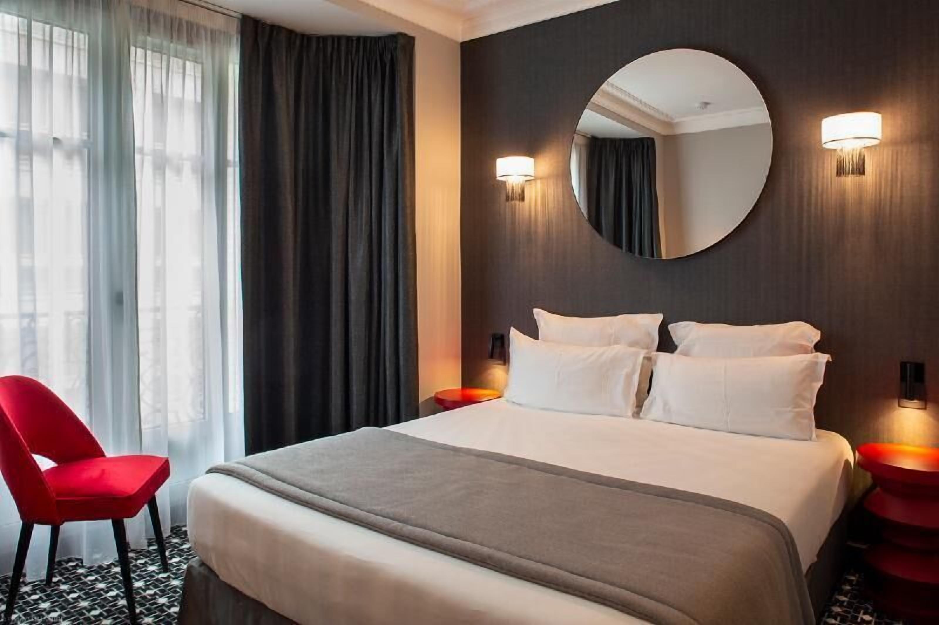 Minibar, in-room safe, desk, blackout curtains
