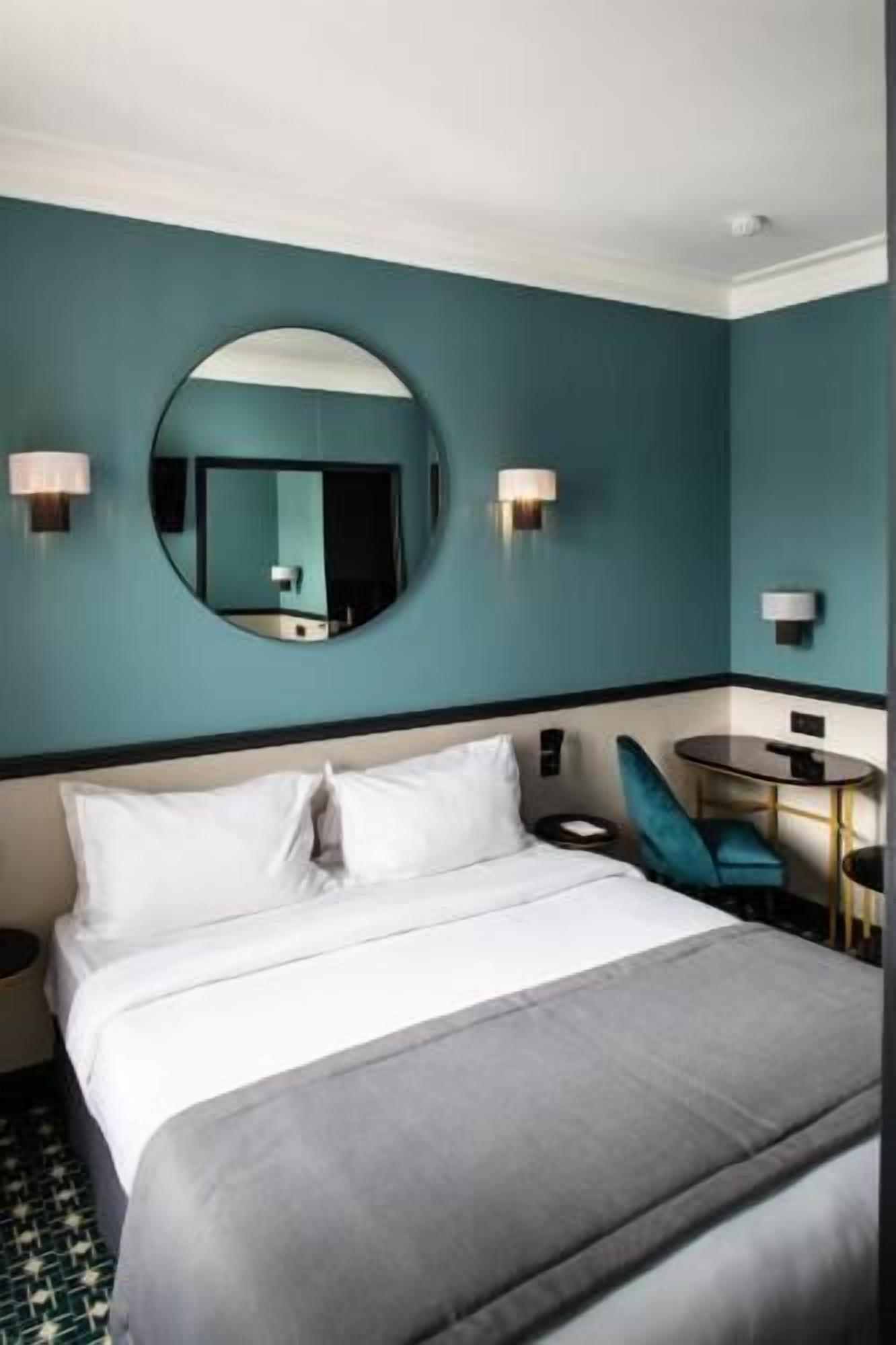 Minibar, in-room safe, desk, blackout curtains