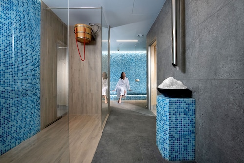 Witek Hotel & Conference Centre