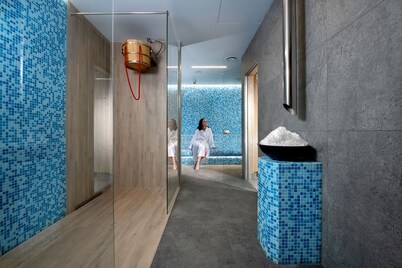 Witek Hotel & Conference Centre