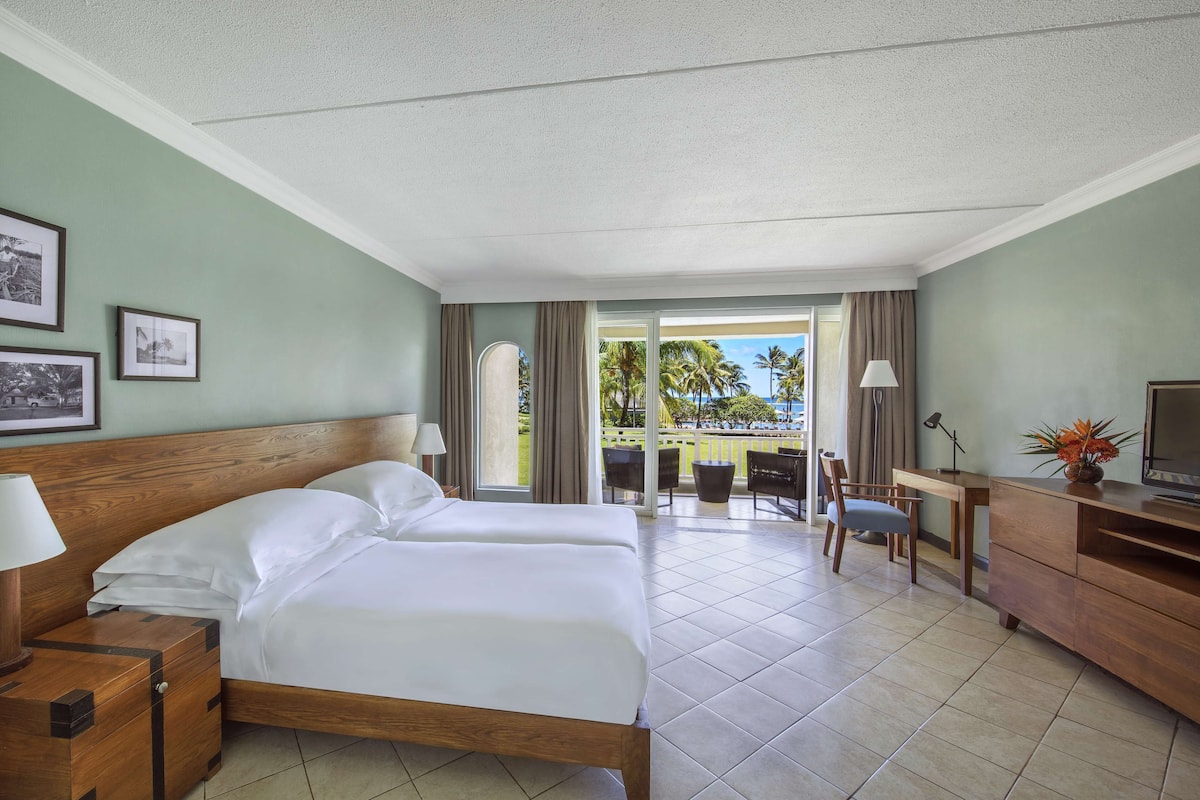 In-room safe, individually decorated, individually furnished, desk