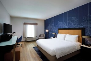 Room, 1 King Bed | 1 bedroom, hypo-allergenic bedding, in-room safe, desk - Fairfield Inn & Suites by Marriott Denver Downtown (Denver)