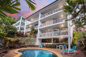 Exterior - On the Beach Holiday Apartments (Trinity Beach)