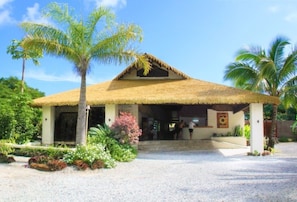 Reception - Crown Beach Resort & Spa (Rarotonga)