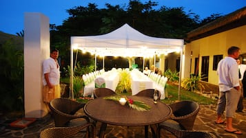 Espace banquet en plein air