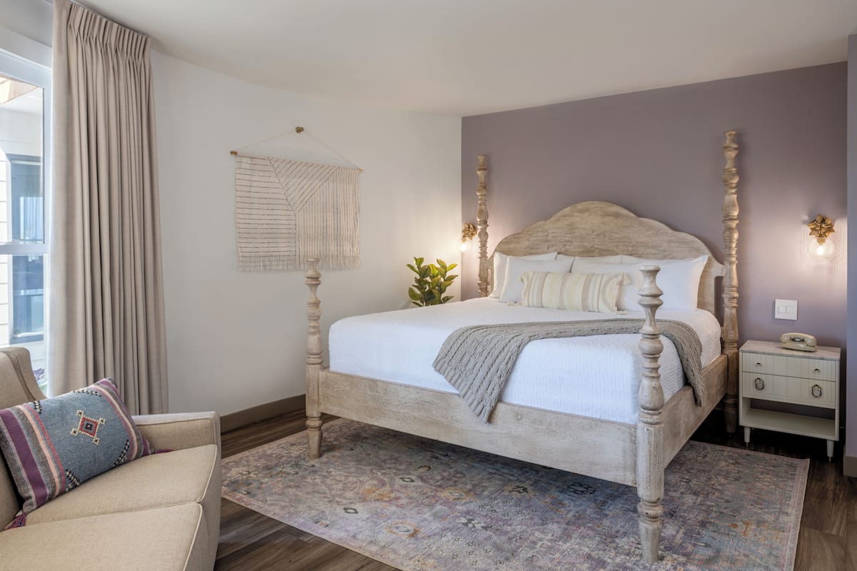 Room, 1 King Bed, Ocean View | 1 bedroom, premium bedding, Tempur-Pedic beds, individually decorated
