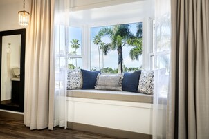 Room, 1 King Bed, Ocean View | View from room