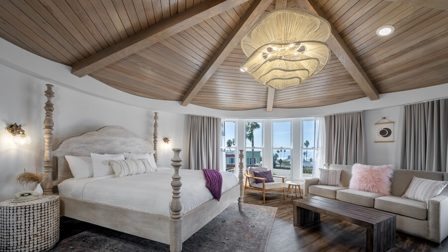 Cardiff by the Sea Lodge