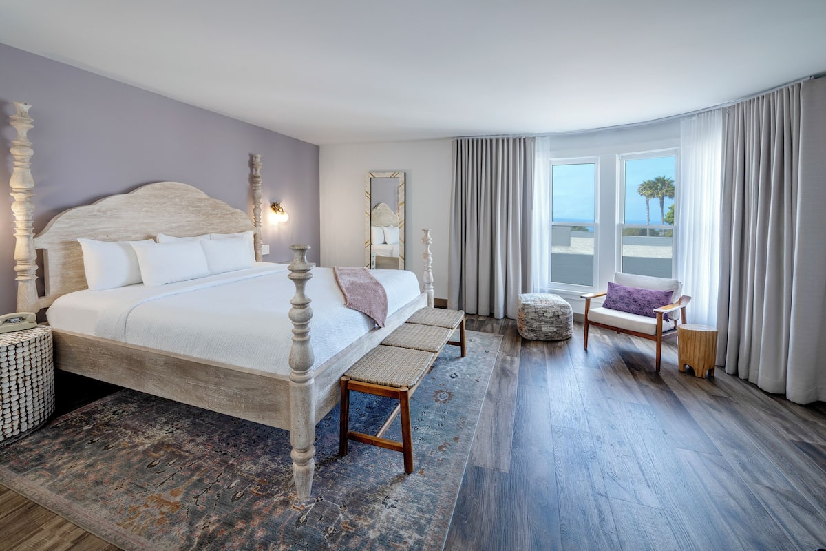 1 bedroom, premium bedding, Tempur-Pedic beds, individually decorated