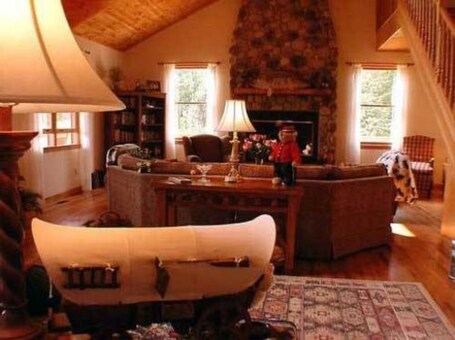Berry Springs Lodge - Image 34
