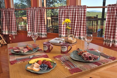Berry Springs Lodge - Image 1