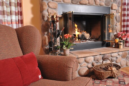 Berry Springs Lodge - Image 42