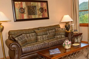 Premium bedding, individually decorated, individually furnished, desk