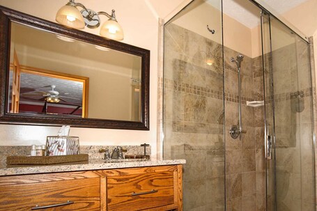 Berry Springs Lodge - Image 10