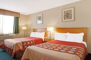 Escritorio y espacio para trabajar con laptop 