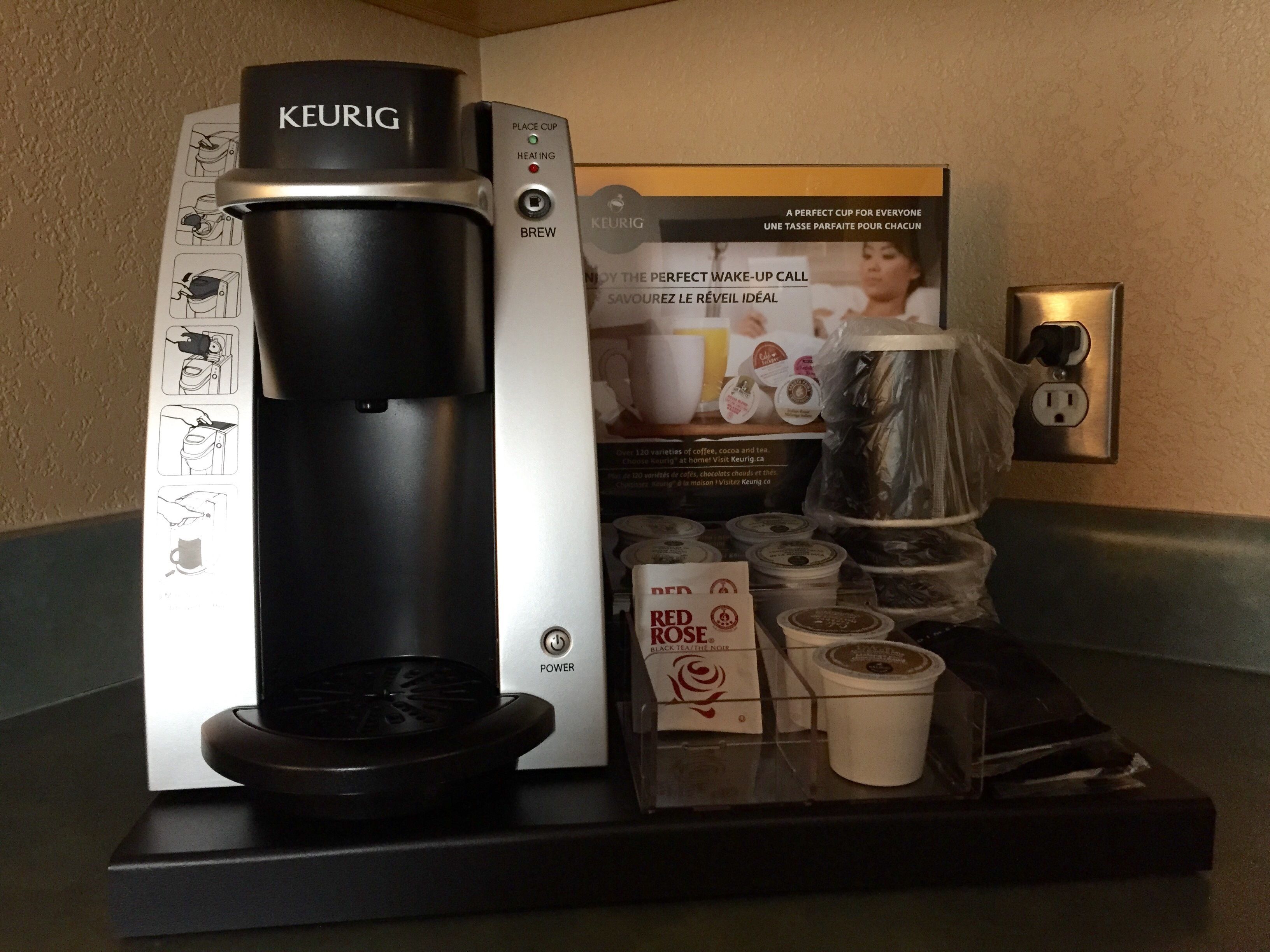 suite, 1 queen bed, non smoking | coffee and/or coffee maker