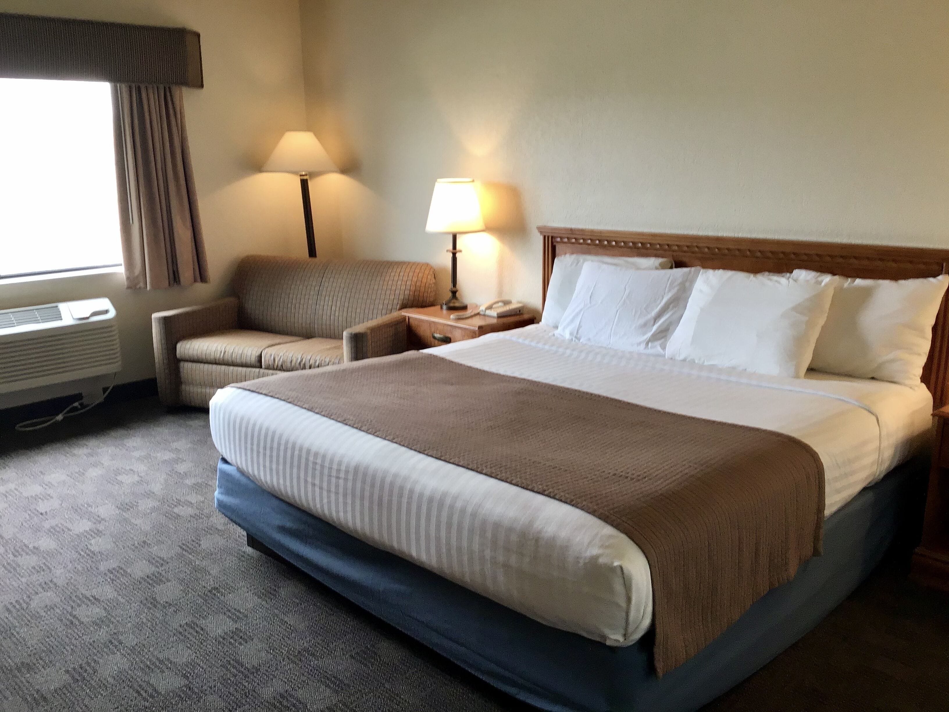 individually decorated, individually furnished, laptop workspace