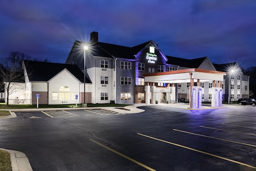 Holiday Inn Express & Suites Zion by IHG